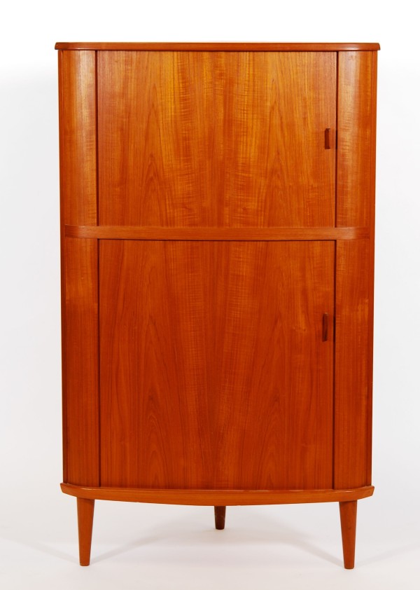 Skovmand & Andersen A Danish teak auctions & price archive